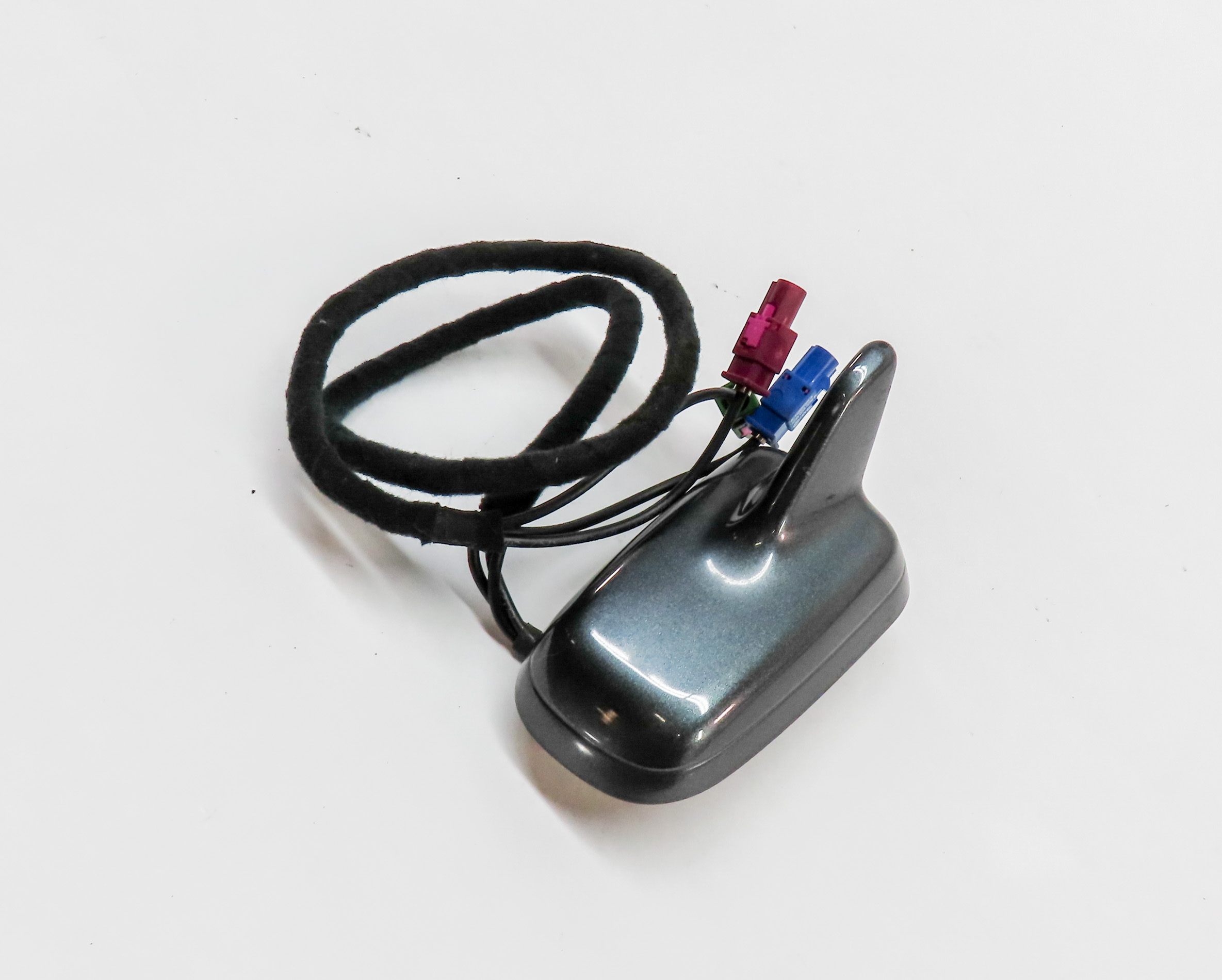12-15 AUDI Q7 (4L) RADIO STEREO GPS NAVIGATION SHARK FIN ANTENNA (Gray) — exact item pictured